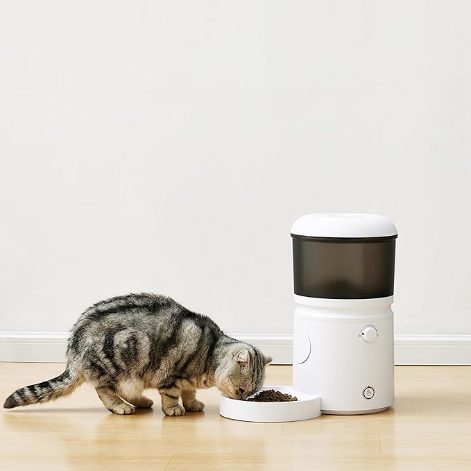 Amazon Basics Automatic Cat Feeder with Programmable Voice Recorder, Slow Feed, Portion Control, 4L Capacity, White