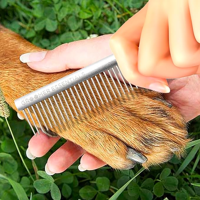 5" Face and Feet Comb - Finishing and Fluffing Comb - Perfect for Detail Work on Delicate Faces and Feet - Features Anti-Scratch Teeth