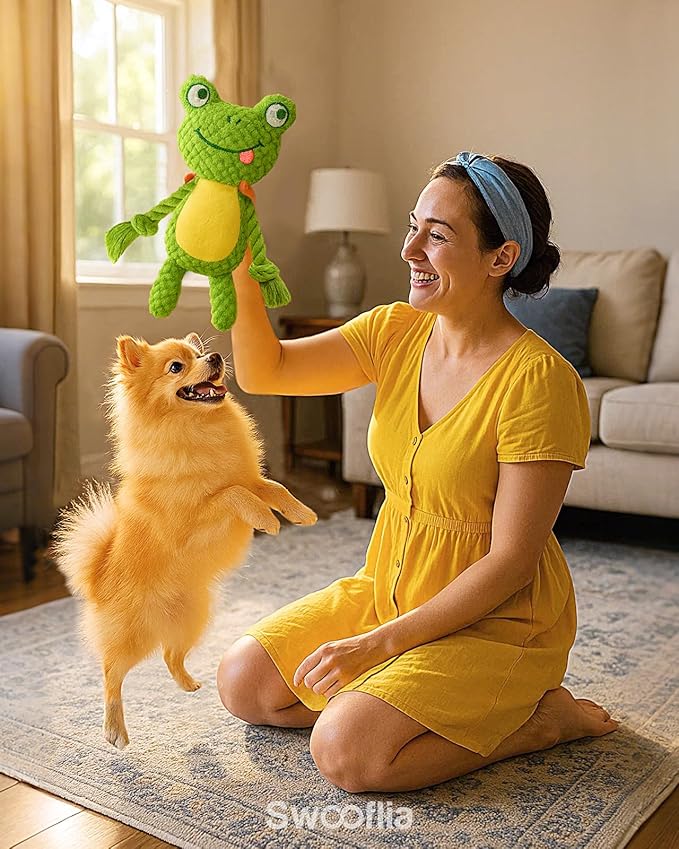 Swooflia 2 Pack Squeaky Dog Toys - Crinkle Plush Pig and Frog Toys for Puppies, Interactive and Stimulating Toy to Relieve Boredom for Small Dogs and Keep Them Busy