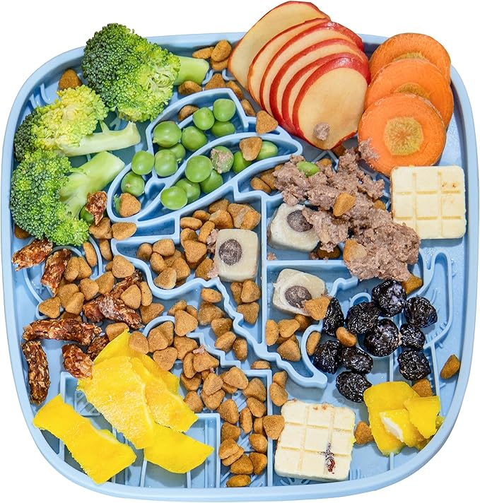 Puzzle Feeder Dog Lick Mat,Freezable Dog Enrichment Toys for Mental Stimulation and Anxiety Relief, Silicone Lick Mat for Dogs and Cats, Dog Slow Feeder that Supports All Types of Food, Blue