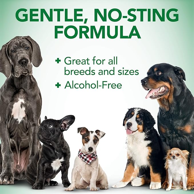 Vet's Best Dog Ear Relief Wash, Natural Ear Cleaner for Dogs with Aloe, Chamomile & Tea Tree Oil, Itch, Odor & Irritation Relief, Gentle Cleaning Solution, Vet Formulated, Made in USA, 4 fl oz