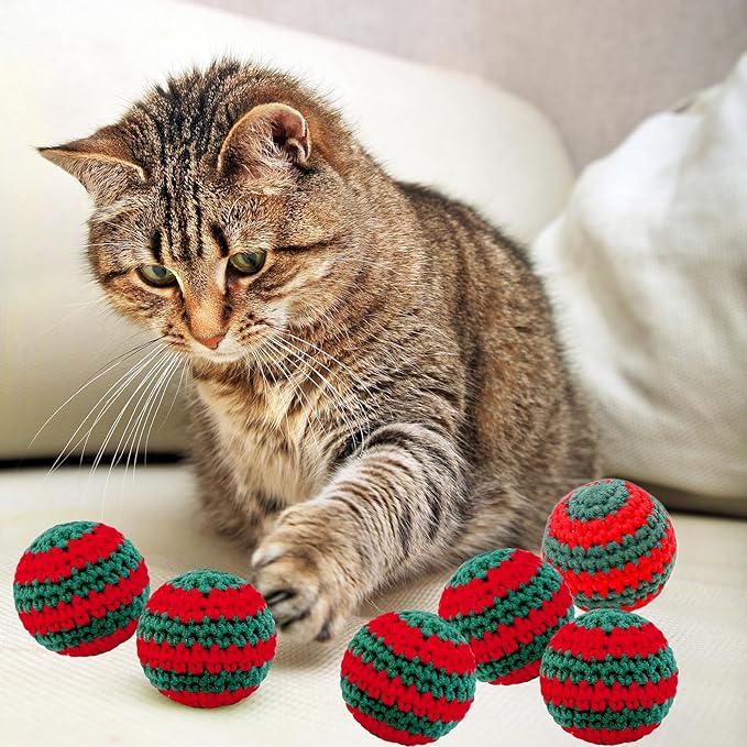 Christmas Cats Ball Toy with Bell Inside, 6Pcs Hand-Knitted Indoor Woolen Yarn Cat Toys Jingle Bell Balls, Kitten Interactive Toys for Hunting/Kicking/Chasing