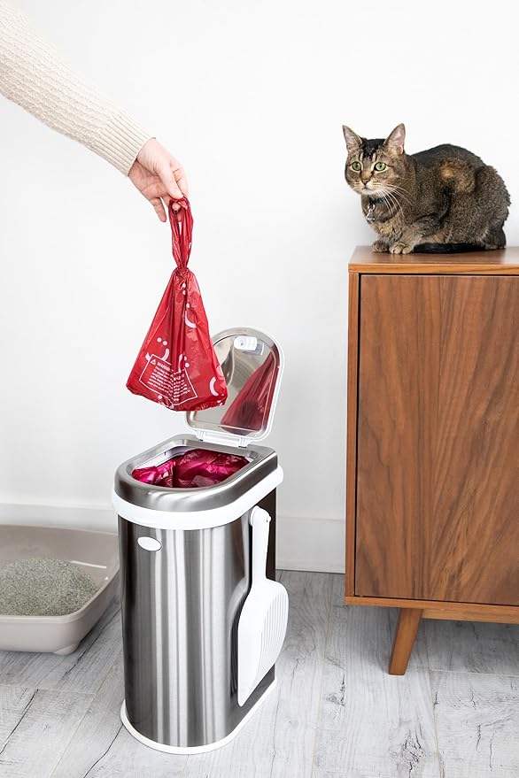 Ubbi Pet Waste Sacks, Lavender Scented Cat Litter & Dog Waste Disposal Bags, Leak-Proof Easy-Tie Odor Control Bags, 20% Recycled Materials, 400 Count