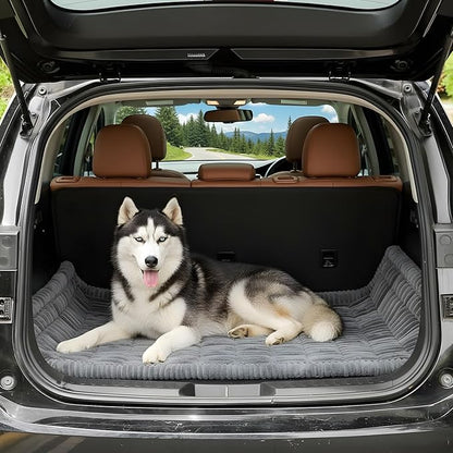 Kifmurase Backseat Pet Bed Mat, Dog Car Seat Cover for Back Seats, Dog Bed for Car, Non-Slip Travel Pet Mat, Fuzzy Seat Protector for Backseat Extenders, Trucks, SUVs