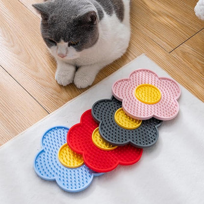 Cats Lick Pad with Suctions Cup Slow Feeders Licking Mat Flower Shape Silicone with Suctions Cup Dog Mat Silicone Dog Treat