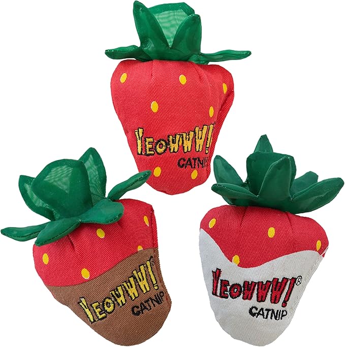 Yeowww!, Strawberries Catnip Cat Toy, 3 Count