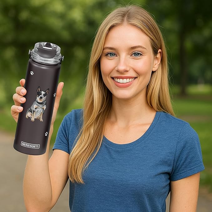 SERENGETI 24 Oz Water Bottle Stainless Steel with Spill Proof Lid - Double walled Vacuum Insulated water flask - Realistic 3D Print of your favorite dog (Australian Cattle Dog)