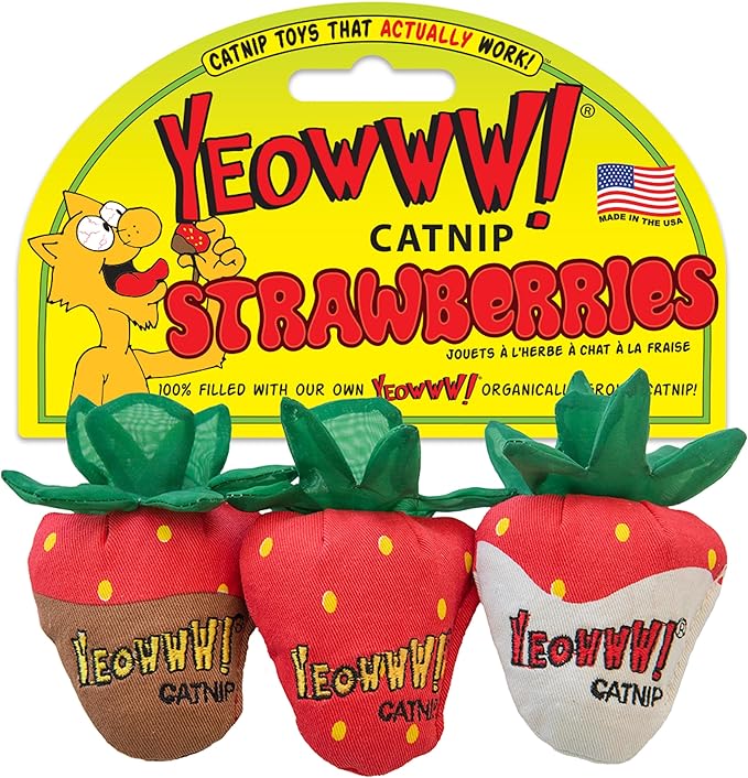 Yeowww!, Strawberries Catnip Cat Toy, 3 Count