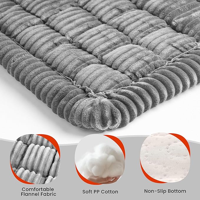 HiPetpy Backseat Dog Bed Mat for Car, Non-Slip Dog Bed for Car Back Seat, Soft & Cozy Dogs Blanket, Washable Travel Pet Mat Seat Protector for Cars, SUVs, Trucks
